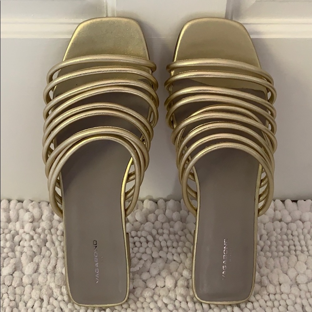 Women’s Gold flat sandals